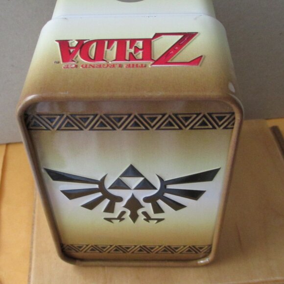 Nintendo's The Legend Of Zelda Hyrule watch - Picture 3 of 3
